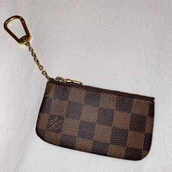 Louis Vuitton Card Holder - Picture 6 of 6